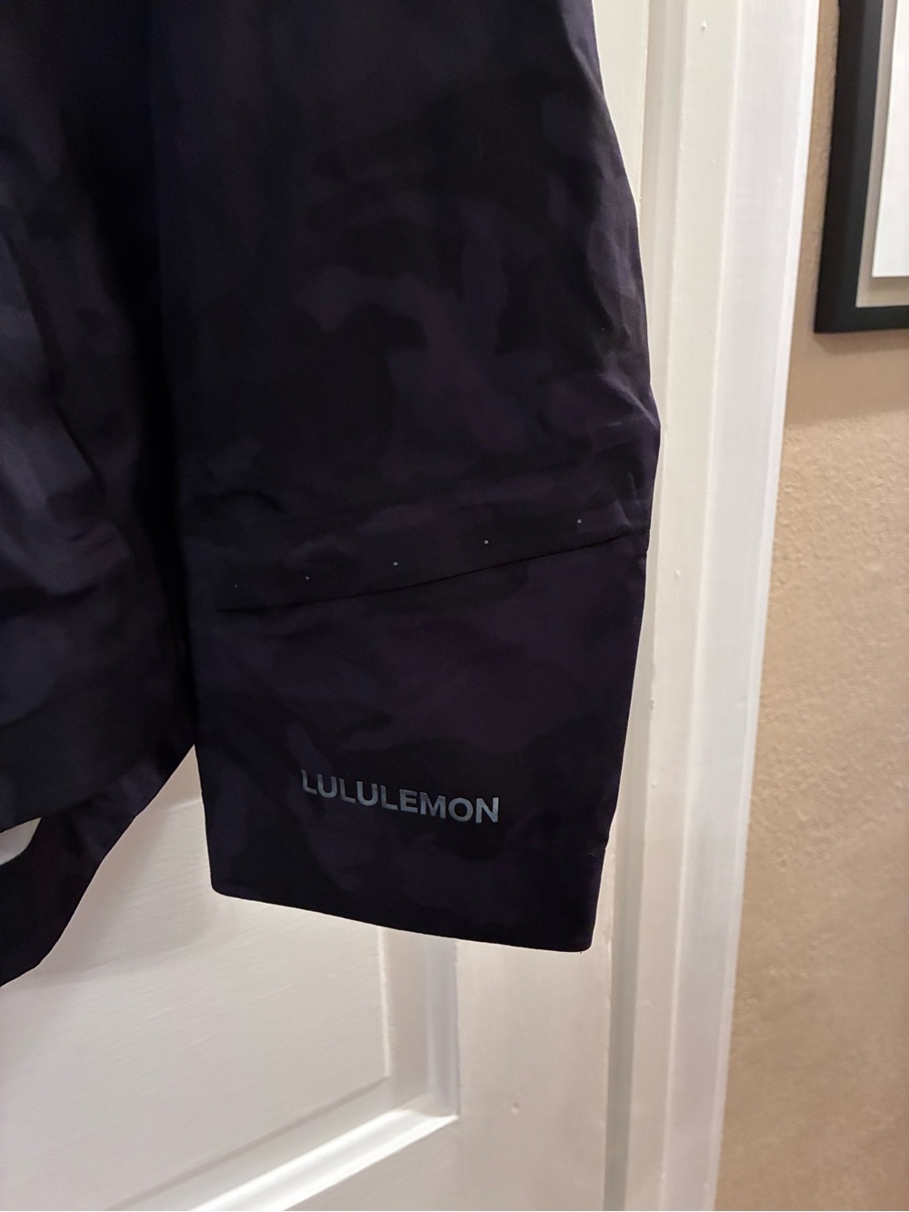 Lululemon Break a Trail Jacket Incognito Camo Multi Grey Size 12 - Picture 8 of 10
